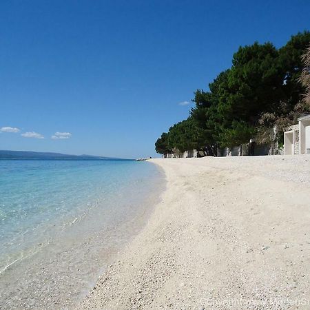 Stanicicke Apartments Baška Voda Екстериор снимка